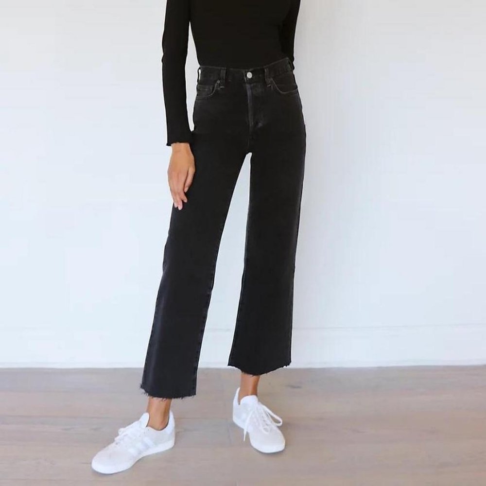 Aritzia Denim Forum Farrah Wide Leg Jeans in Black Eyeliner - size 25